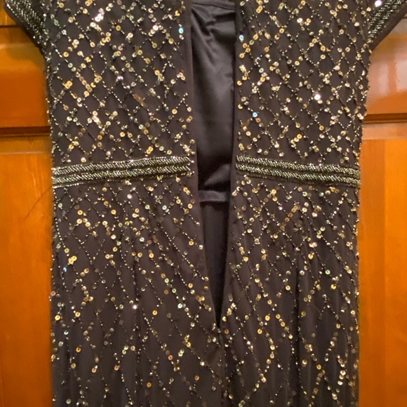 Adrianna Papell Women's Short-Sleeve Grid Beaded Gown - Picture 9 of 16